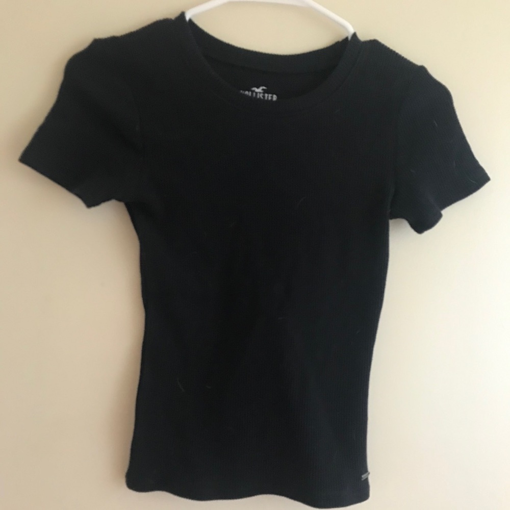 Black Hollister t-shirt